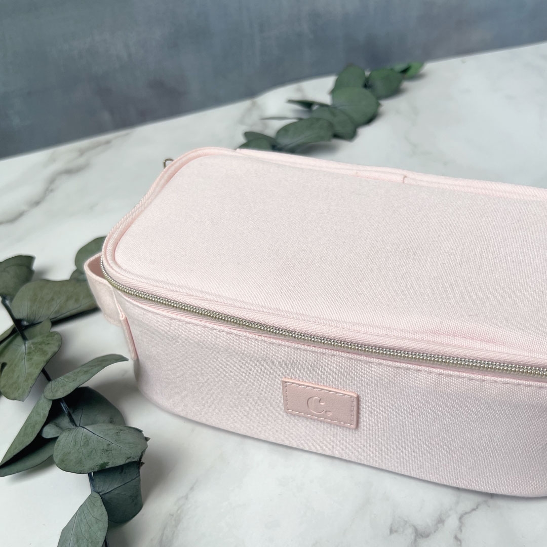 Trousse rose allongée