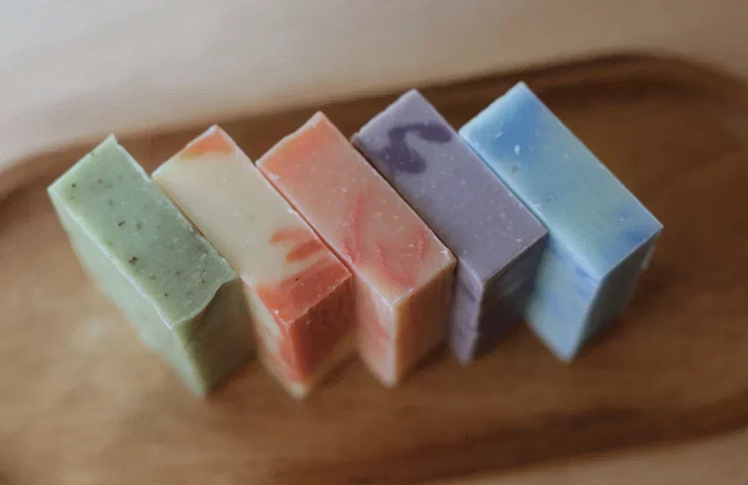 Savon à froid : pourquoi est-il différent d’un savon classique ?